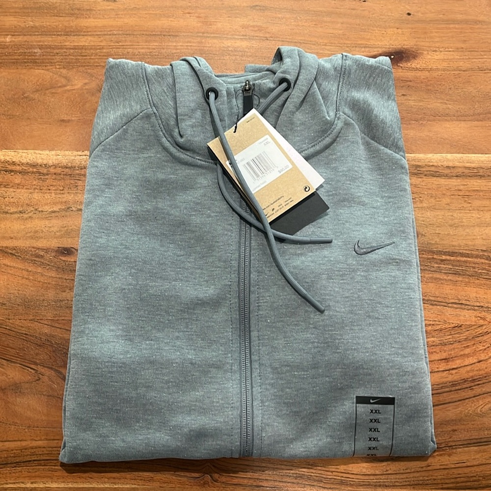 Nike Men’s Zip Up Sweatshirt. NWT. Size XXL.